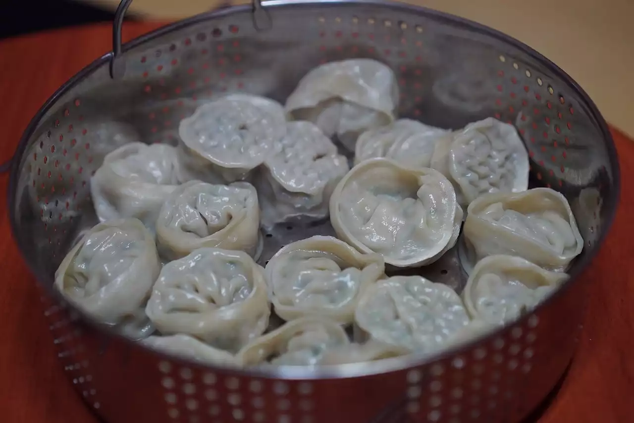 Os benefícios para a saúde de cozinhar sua comida no vapor: um guia completo